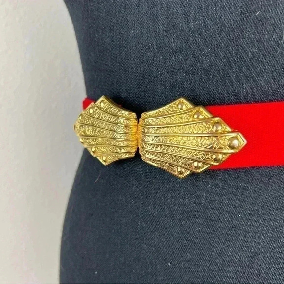 Red Gold Tone Women’s Cinch Belt - Picture 5 of 9